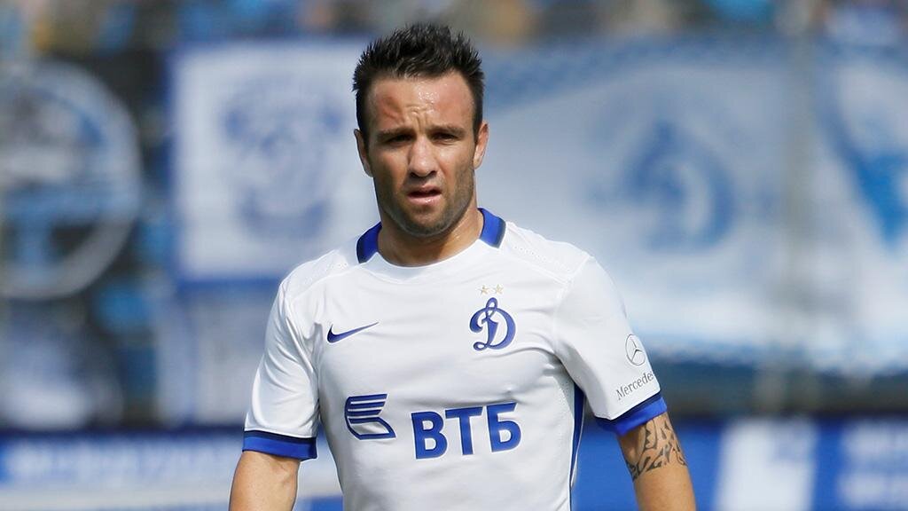 Экс-игрок «Динамо» Вальбуэна объявил об уходе из «Фенербахче»