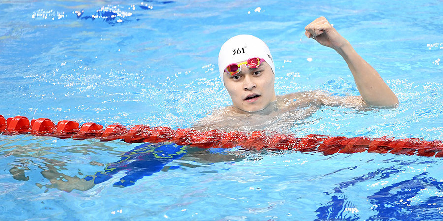 Трехкратный олимпийский чемпион из Китая дисквалифицирован на 8 лет. Сам спортсмен заблокирован в родном городе и помогает в борьбе с коронавирусом