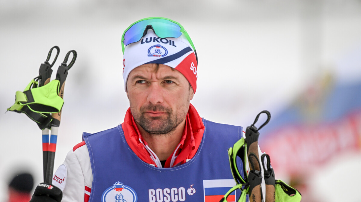 «При возвращении на международные старты российские лыжники не опустятся ниже своих прошлых результатов». Интервью Егора Сорина