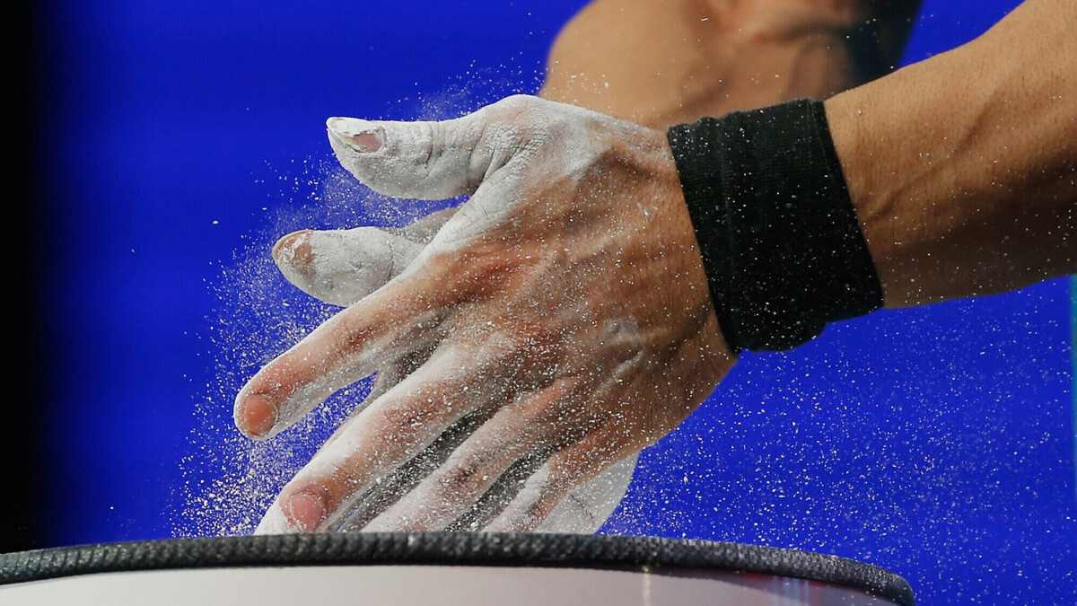 Четырех российских тяжелоатлетов дисквалифицировали за допинг
