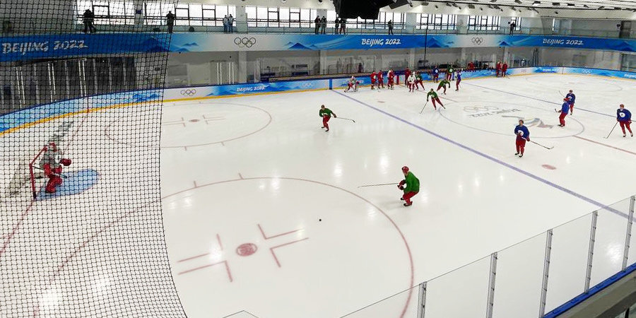 Сборная России по хоккею вышла на первую ледовую тренировку в Пекине