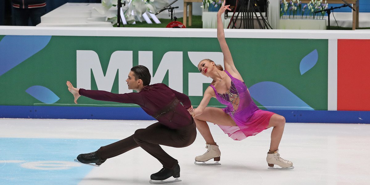Леонтьева и Горелкин победили в танцах на льду в Финале юниорского Гран-при России