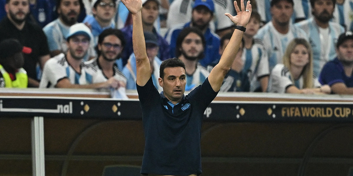 «Эта команда заставила гордиться собой». Главный тренер сборной Аргентины Скалони расплакался после финала