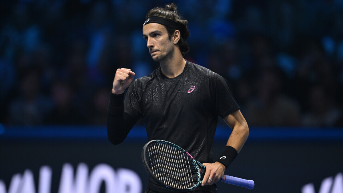 Музетти обыграл де Минора в матче Итогового турнира ATP