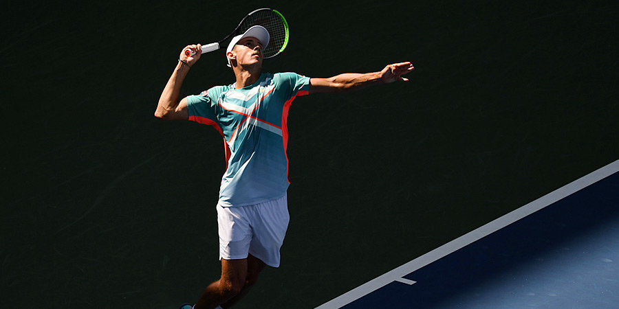 Де Минор вышел в четвертьфинал US Open