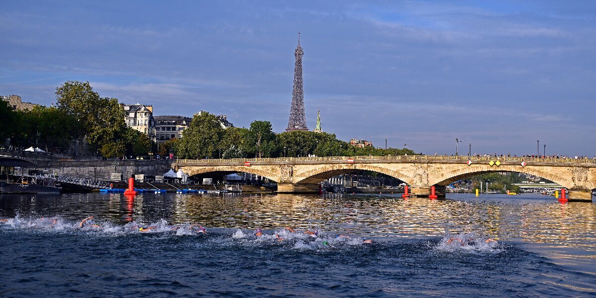 Тестовые соревнования по плаванию в Париже отменили из‑за загрязнений в Сене