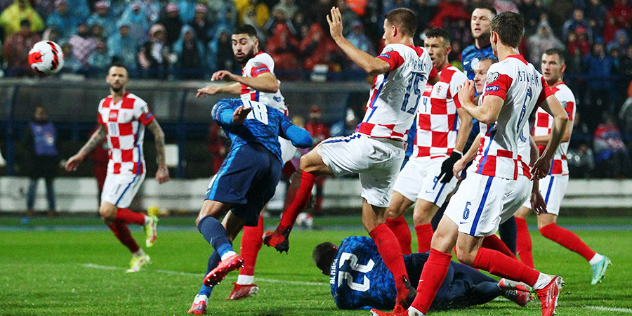 Сборная Хорватии не сумела обыграть Словакию и упустила лидерство в группе. Арбитры не засчитали гол Влашича