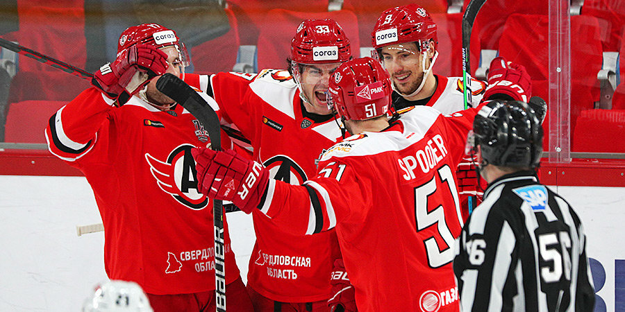 «Автомобилист» прервал серию из шести поражений в КХЛ в матче с «Северсталью». Вовченко забил в стиле «лакросс»