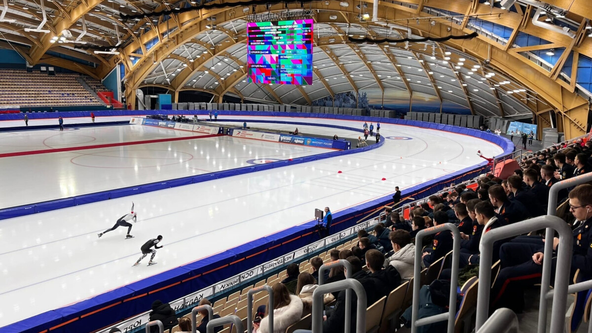 В Союзе конькобежцев России сообщили, что лед и сам дворец в Кемерове готовы к чемпионату России