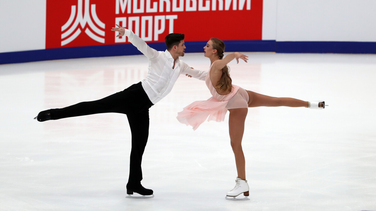 Степанова и Букин выиграли этап Гран‑при в Москве в соревнованиях танцевальных пар