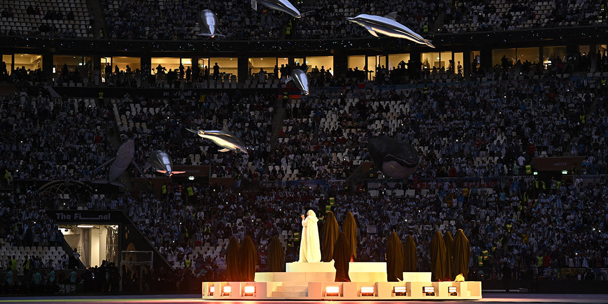 Церемония закрытия чемпионата мира-2022 началась в Катаре