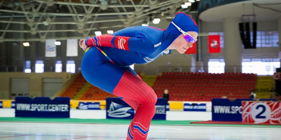Конькобежцы Еранина и Подольский одержали победы во второй день Кубка России в Челябинске