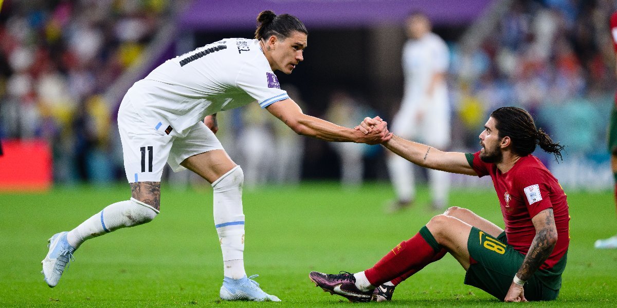 Футболист сборной Португалии отметил агрессивность игроков Уругвая в матче ЧМ-2022
