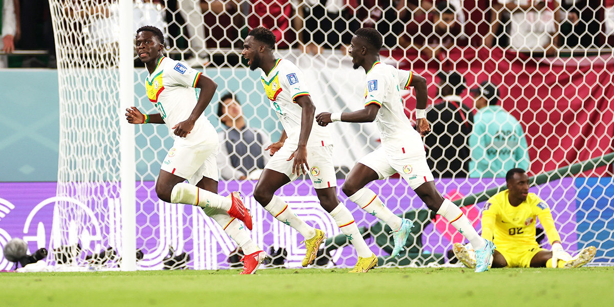 Сборная Катара потерпела второе поражение на домашнем чемпионате мира, уступив Сенегалу