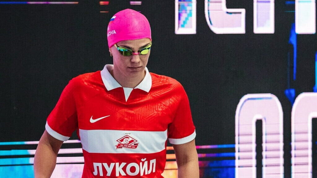 «Верим, что у «Спартака» в чемпионате России все будет нормально» — пловчиха Ефимова