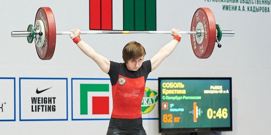 Шайдуллина и Соболь завоевали первые золотые медали ЧР по тяжелой атлетике