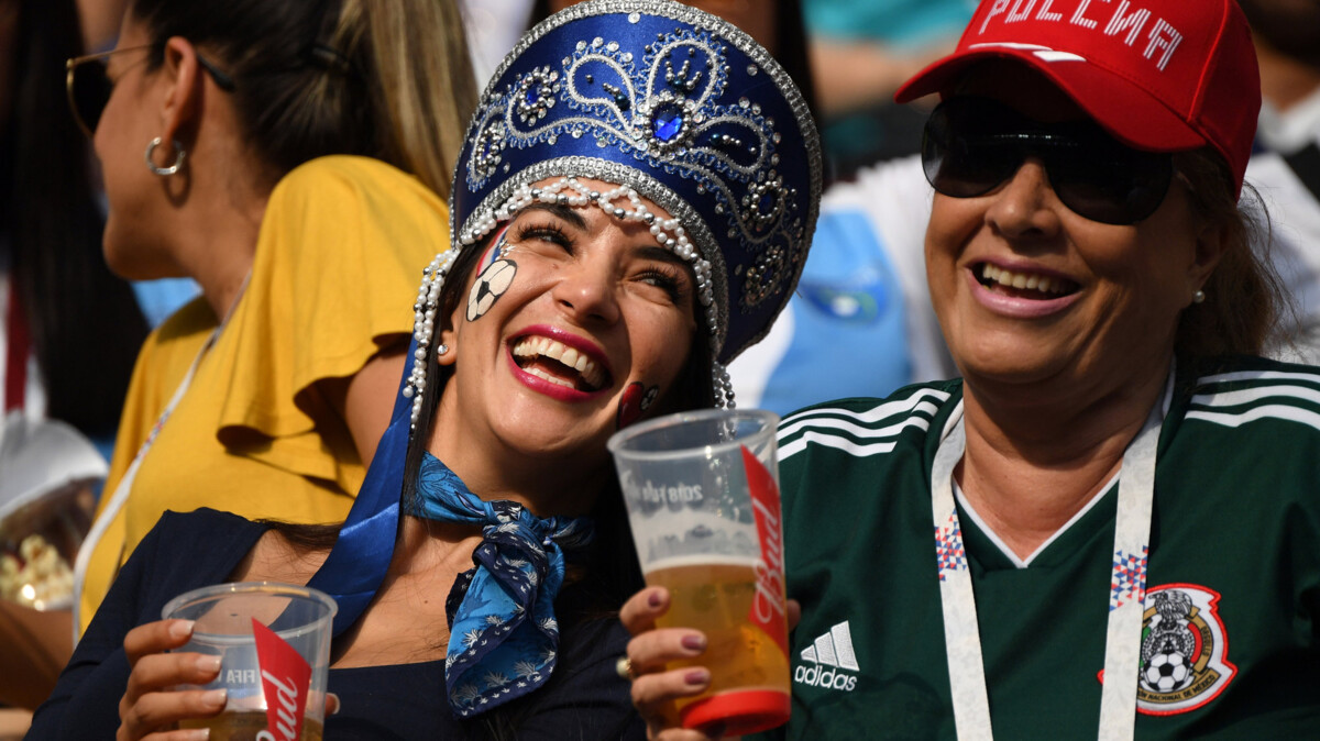 Вице-президент РФС считает, что продажа пива на стадионах улучшит посещаемость матчей в России