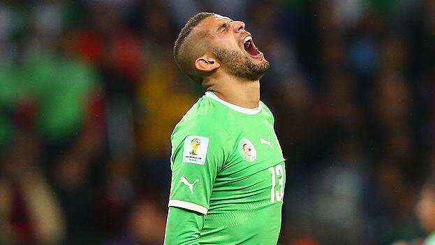 Алжир обыграл Сенегал и вышел в плей-офф Кубка Африки