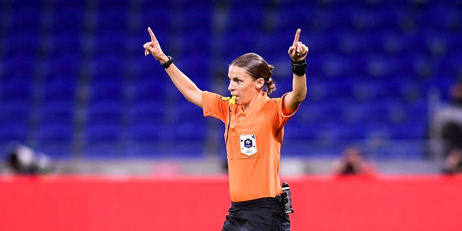 Фраппар и Монзуль станут первыми женщинами, которые будут судить матчи отбора к ЧМ-2022