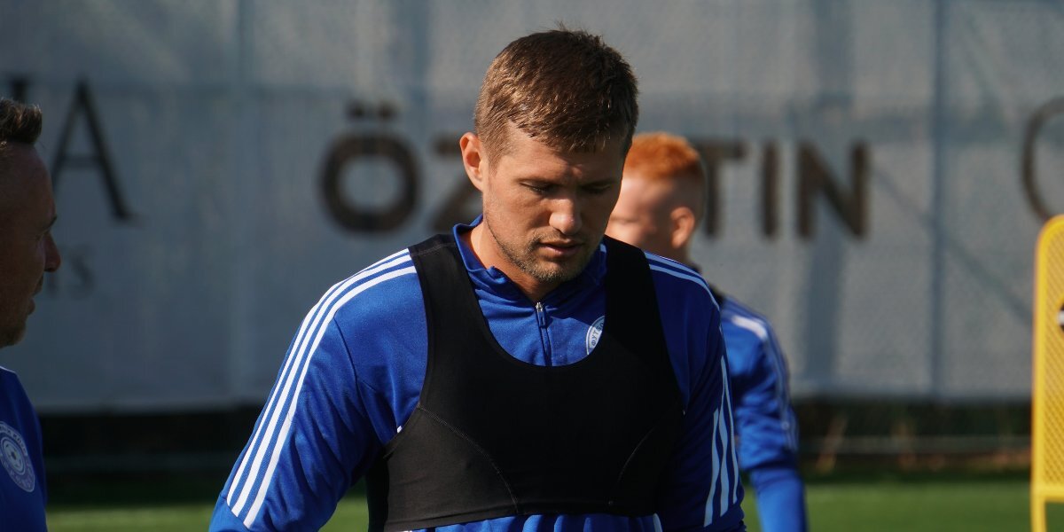 Тренер «Оренбурга» рассчитывает, что футболист Обухов восстановится к игре РПЛ с «Сочи»