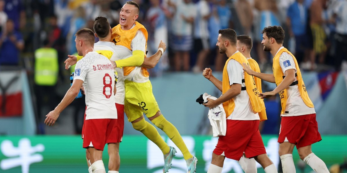 Сборные Аргентины и Польши вышли в 1/8 финала ЧМ-2022, где сыграют с Австралией и Францией