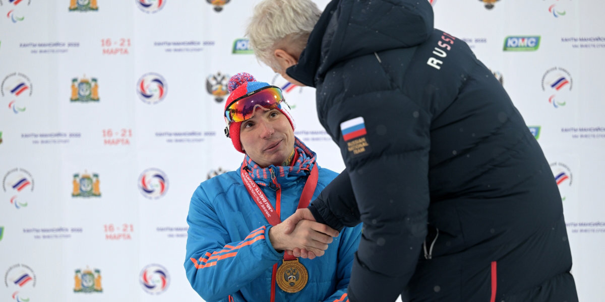 Биатлонист Голубков выиграл спринт на играх «Мы вместе. Спорт» в категории сидя