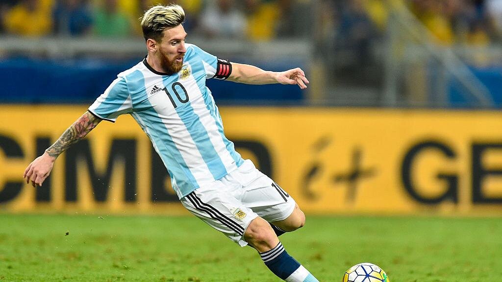 Эдгардо Бауса: «Очень подозрительно, что ФИФА дисквалифицировала Месси в день матча с Боливией»