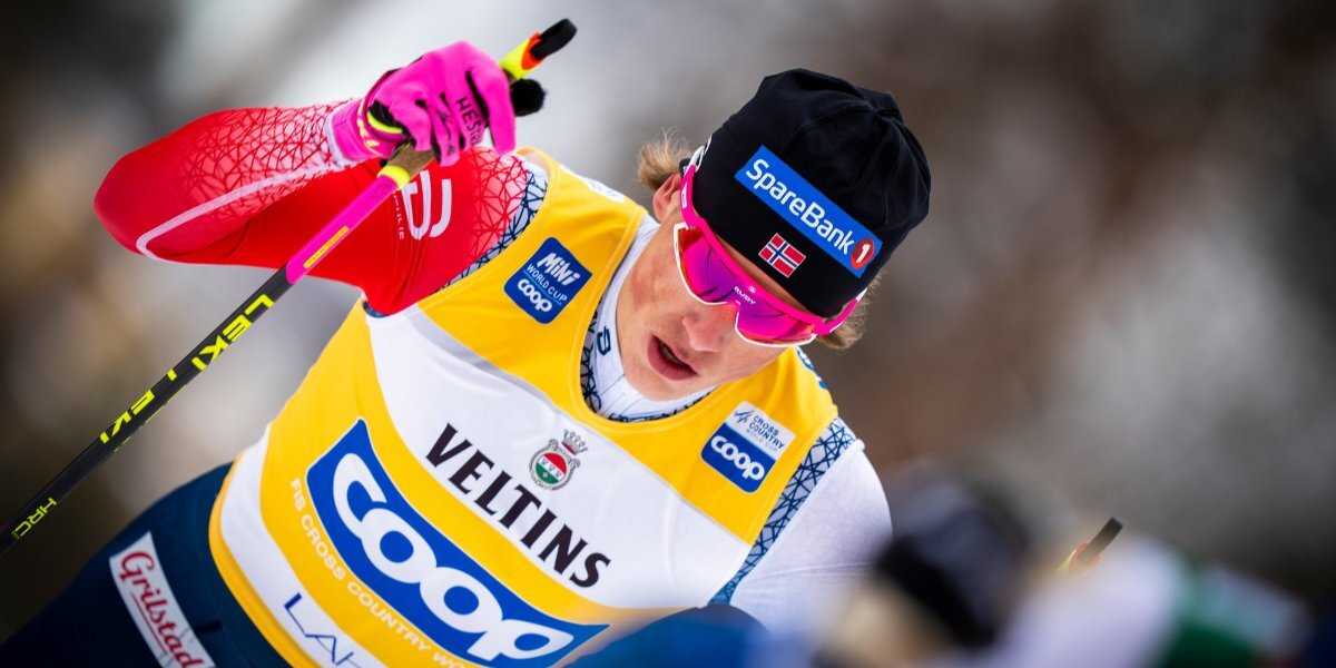 Норвежец Клебо выиграл спринт на этапе Кубка мира в Ливиньо, у женщин весь пьедестал заняли шведки