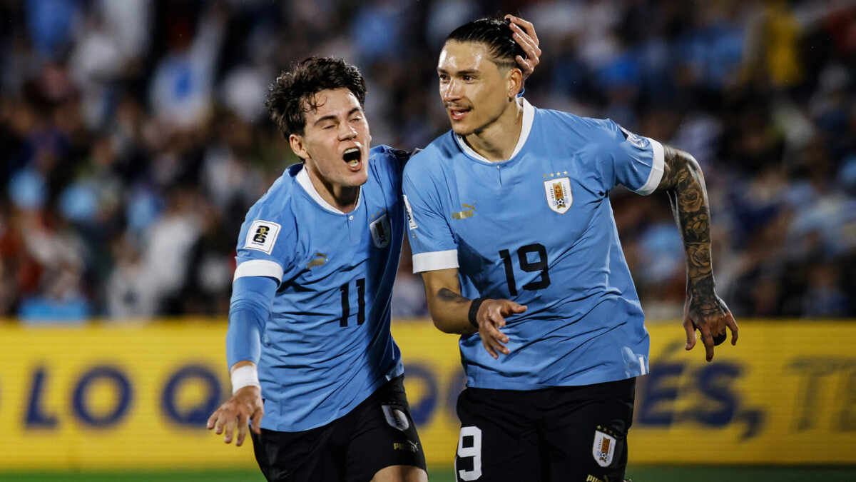 Сборная Уругвая по футболу разгромила команду Боливии в матче отборочного турнира ЧМ