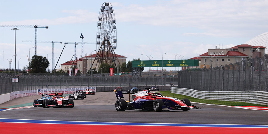 Джек Дуэн победил в третьей гонке «Формулы-3» Гран-при России, Смоляр дважды попал в аварию