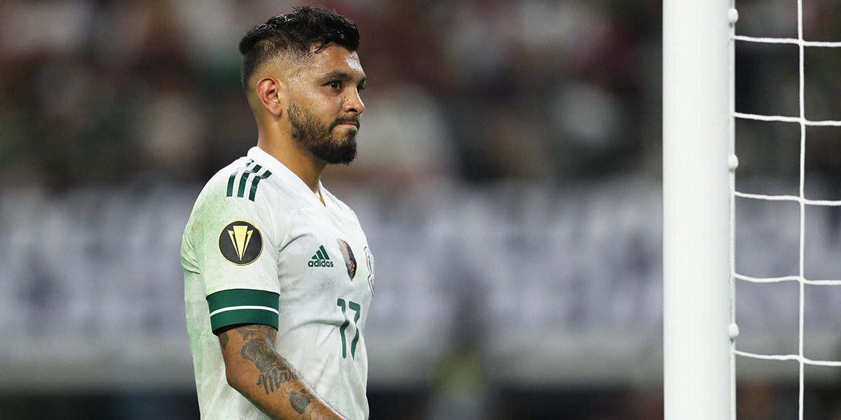 Нападающий сборной Мексики Корона может пропустить ЧМ в Катаре из-за травмы ноги