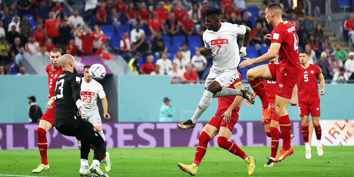 Первый тайм матча ЧМ-2022 Сербия — Швейцария завершился со счетом 2:2