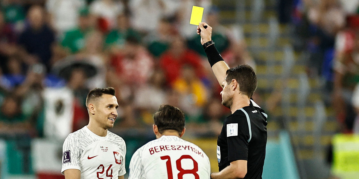 Мексика — Польша — 0:0. Поляк Франковский, вышедший на замену, получил желтую карточку на 76-й минуте матча чемпионата мира