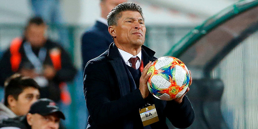 Тренер сборной Болгарии ушел в отставку после скандальной игры с Англией
