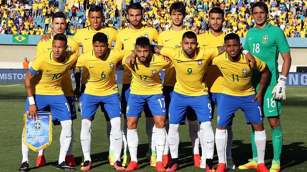 Бразилия вернулась на вершину рейтинга ФИФА, Россия осталась на 62-м месте