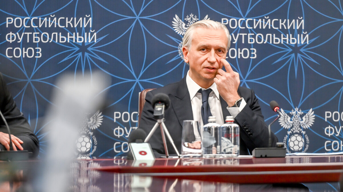 Президент РФС Дюков ответил на вопрос о возможной подаче заявления о выходе из УЕФА