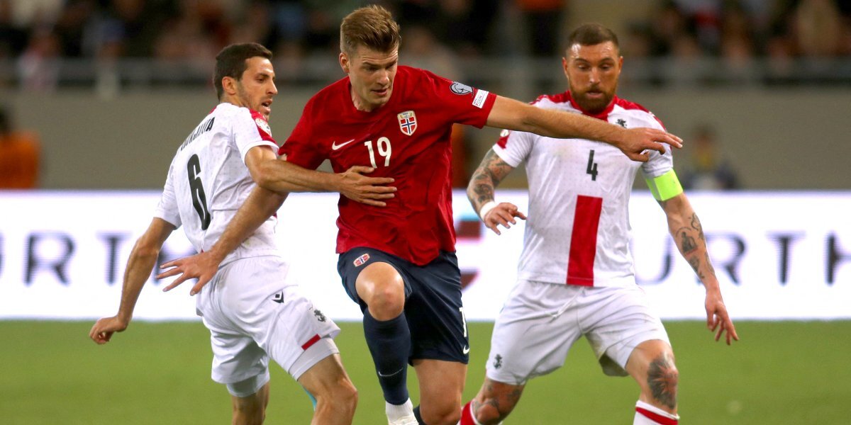 Футболисты сборной Грузии сыграли вничью с норвежцами в матче отбора ЧЕ-2024