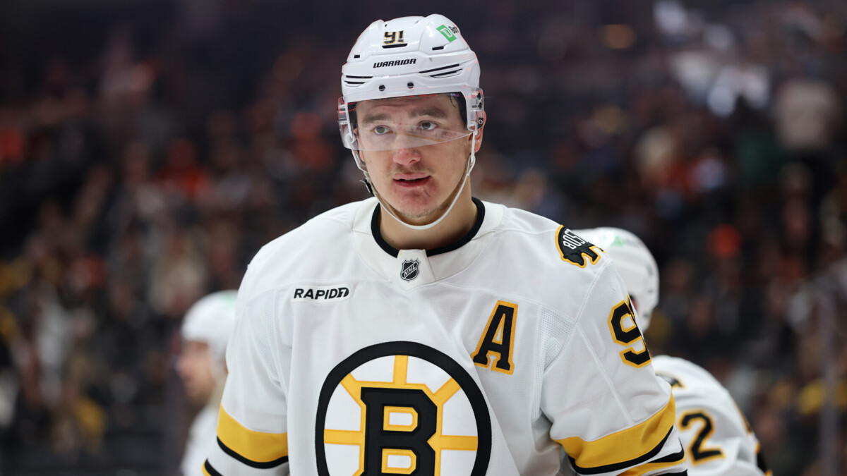 Две передачи Задорова помогли «Бостону» обыграть «Лос‑Анджелес» в матче НХЛ