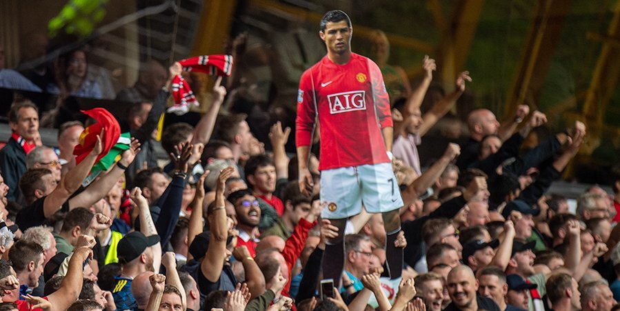 «Манчестер Юнайтед» столкнулся с нехваткой футболок Роналду на фоне высокого спроса
