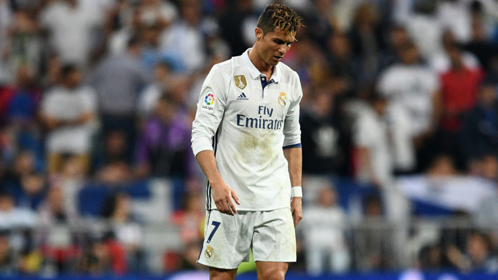 Роналду едва не получил травму, выходя из клубного автобуса  «Реала»
