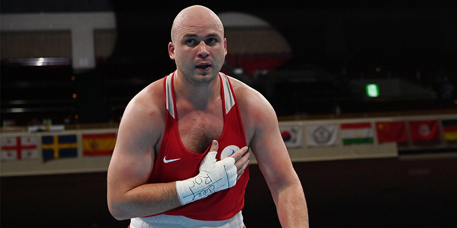 Иван Верясов считает, что российский боксер Сергей Кузьмин нокаутирует южноафриканца Тиана Фика