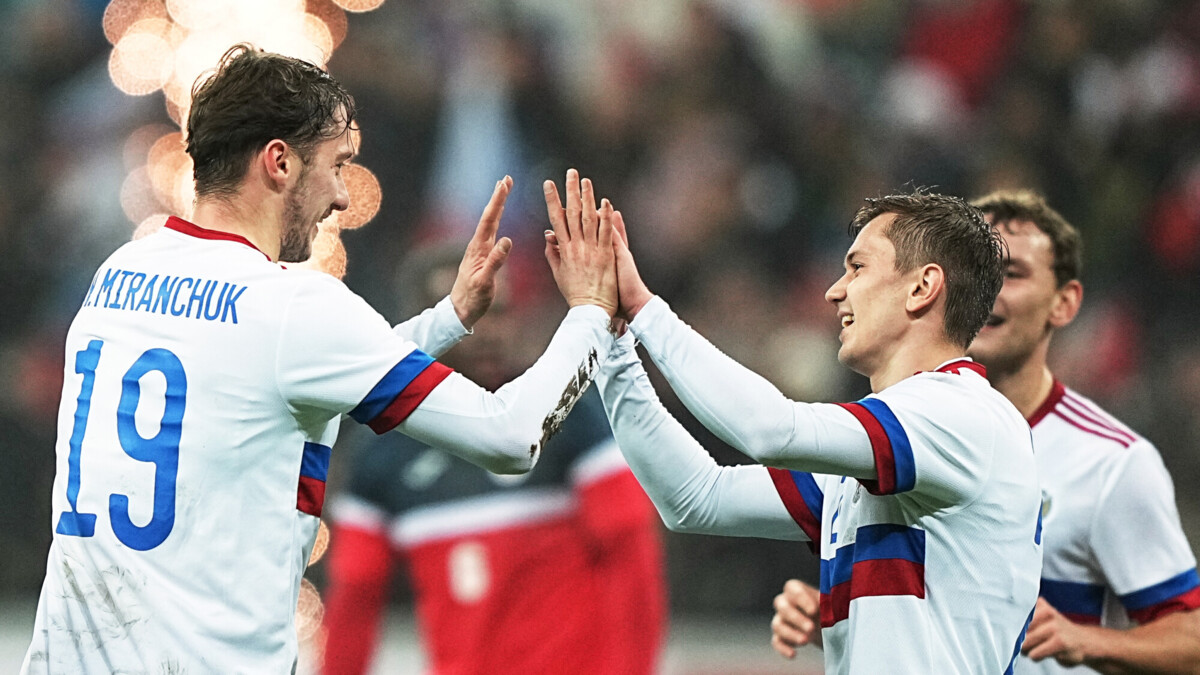 Черчесов — о матчах Сербии и Парагвая с командой России: «Надеемся, что эти игры дадут форточку и другим сборным»