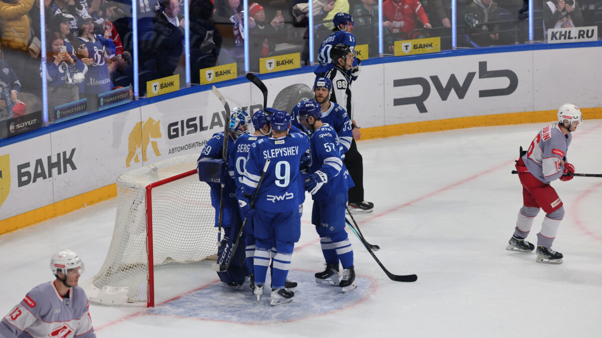 Гол Уила принес московскому «Динамо» победу над «Спартаком» в матче КХЛ