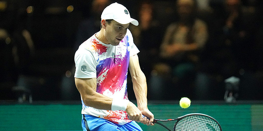 Карацев проиграл Хуркачу в третьем круге теннисного «Мастерса» в Майами