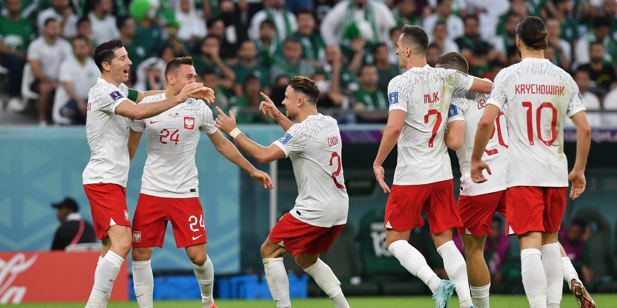 Польша — Саудовская Аравия — 1:0. Зелиньский вывел поляков вперед в матче ЧМ-2022. Видео