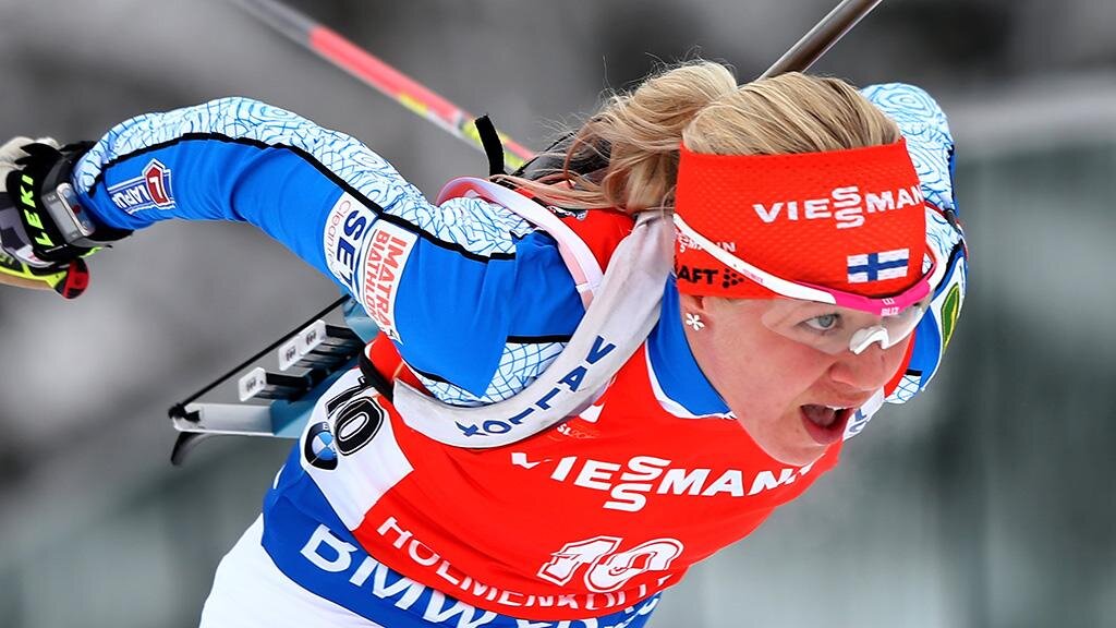 Мякяряйнен показала лучший ход в масс-старте, россиянки проиграли на лыжне больше минуты