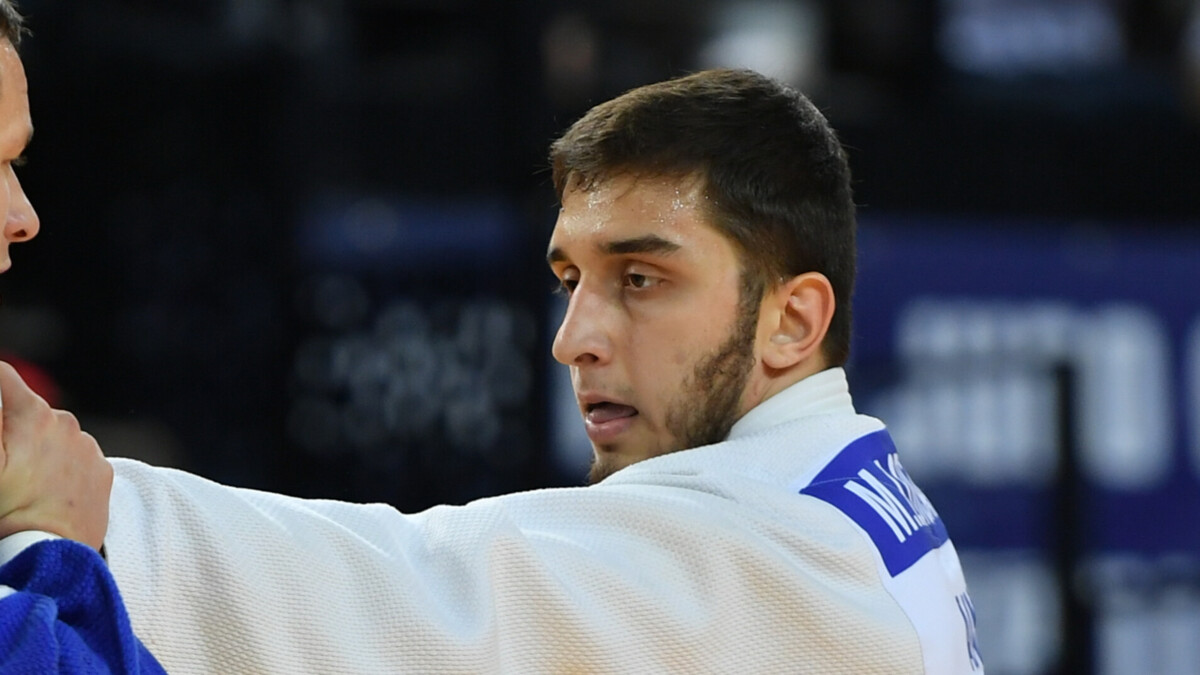 Россиянин Лорсанов завоевал золото на турнире Большого шлема в Душанбе