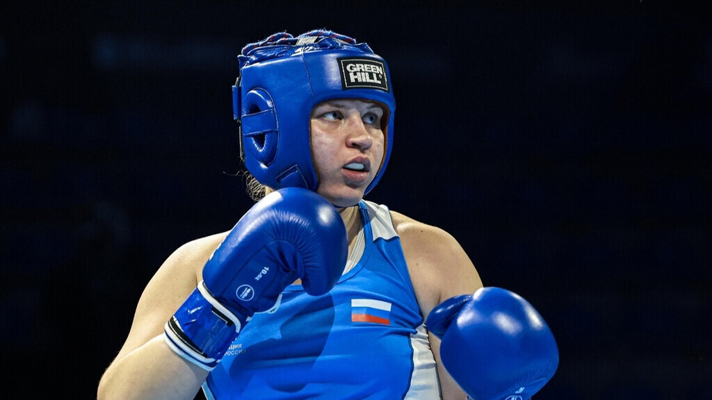 Россиянка Шамонова стала серебряным призером ЧЕ по боксу в весе до 75 кг
