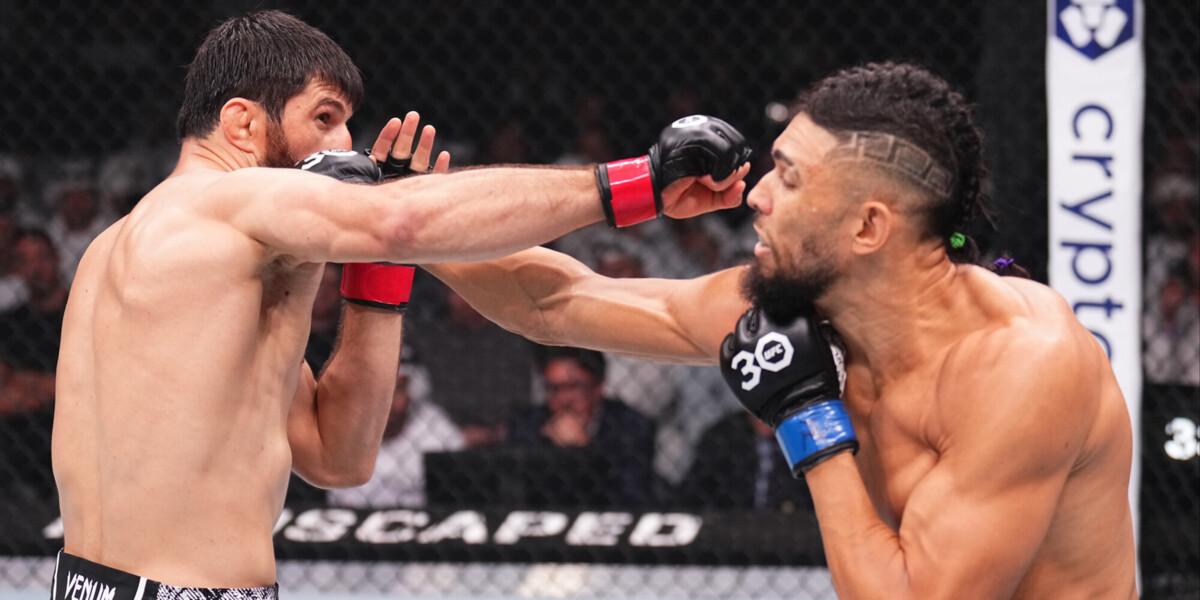 Бой Анкалаева и Уокера на турнире UFC в Абу‑Даби признан несостоявшимся