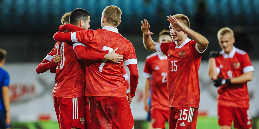 Молодежная сборная России разгромила Словакию в квалификации Евро-2023